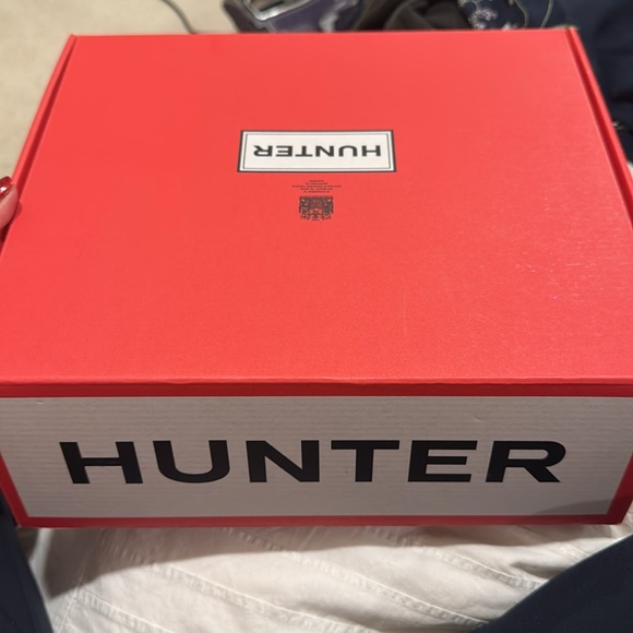 Hunter, NIB ✨ black Chelsea boot, ladies size 6 - Picture 7 of 8